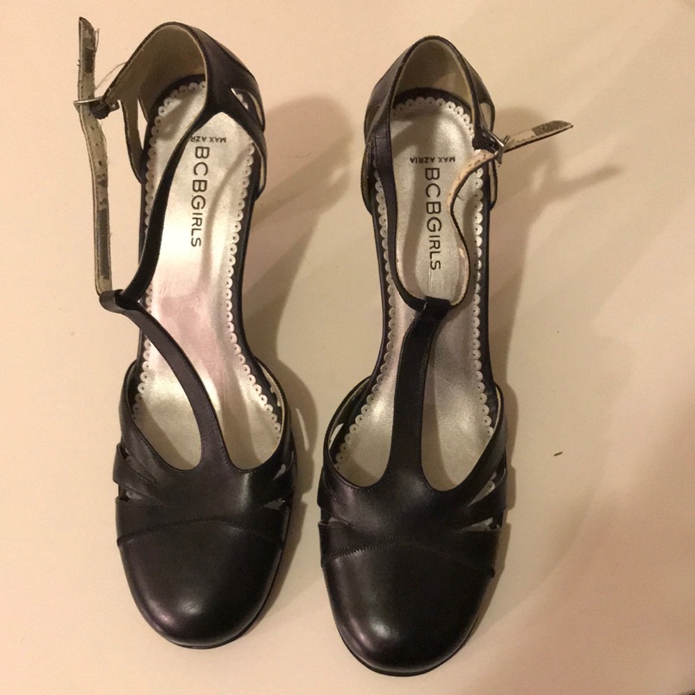 BCBG MaxAzria black shoes